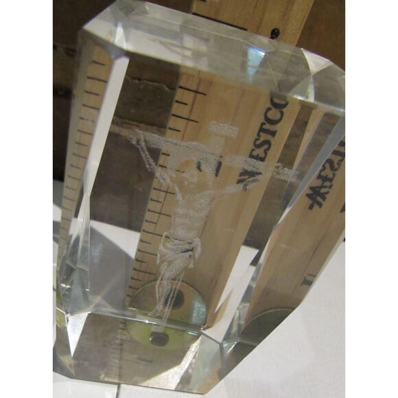 JESUS CHRIST glass paperweight on the cross religious Christian office desk - Picture 1 of 7